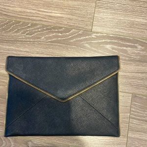 Rebecca Minkoff -Leo clutch in black